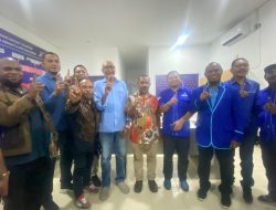 Gabriel Asem Daftarkan diri Jadi Balon Cagub PBD di Demokrat PBD