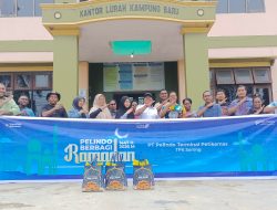 Pelindo Terminal Petikemas Sorong Salurkan 200 Paket Sembako Kepada Warga Kelurahan Kampung Baru Kota Sorong PBD