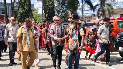 Puncak Jambore Pemuda Adat Domberay, Wamenbud Giring Ganesha Ajak Generasi Muda Jaga Budaya Papua